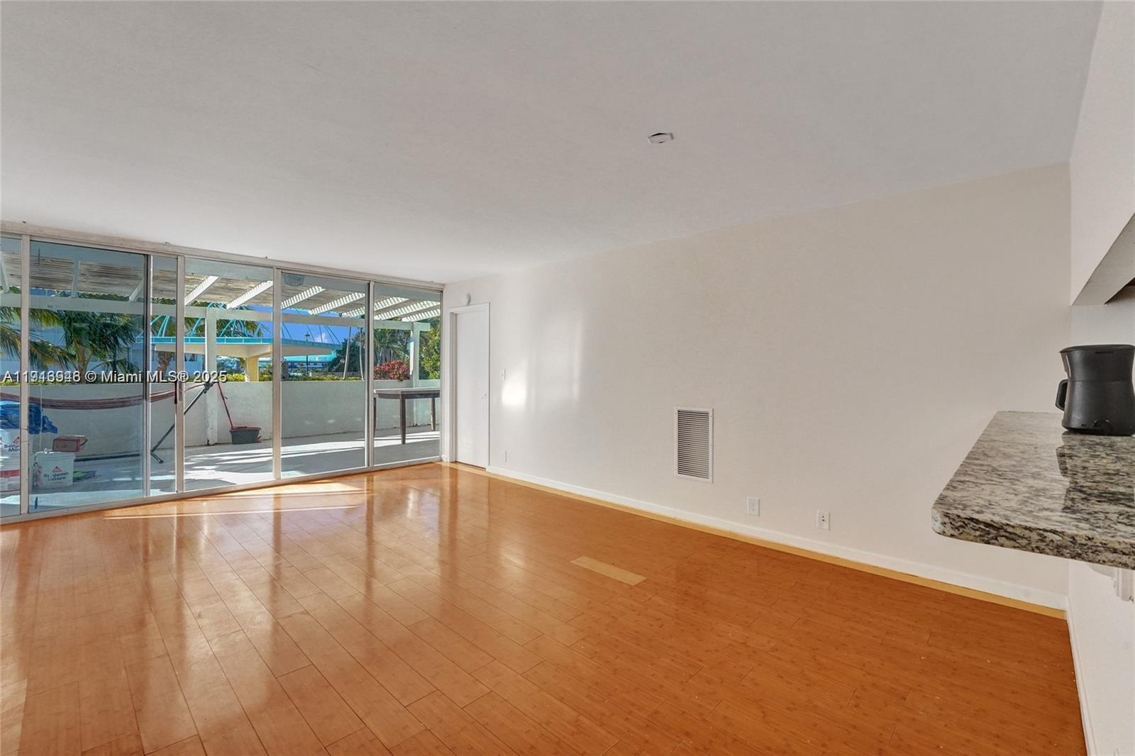 7601 E Treasure Dr #406 North Bay Village, FL 33141