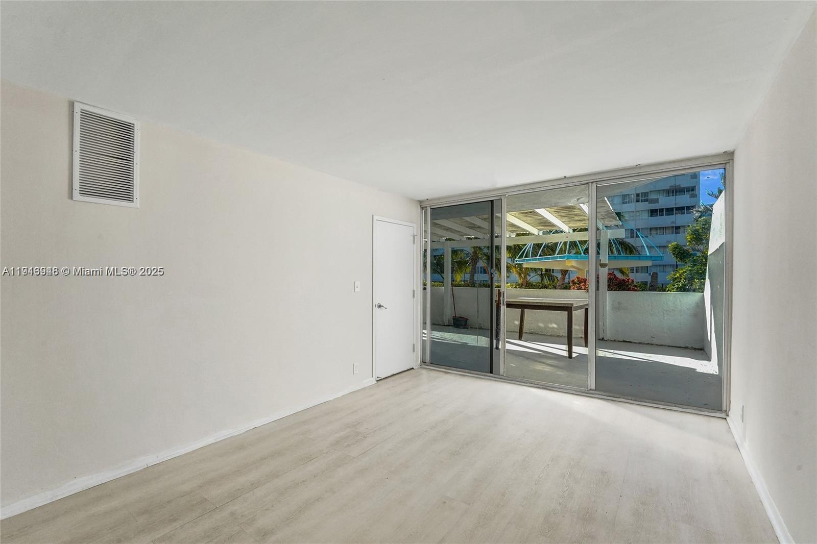 7601 E Treasure Dr #406 North Bay Village, FL 33141