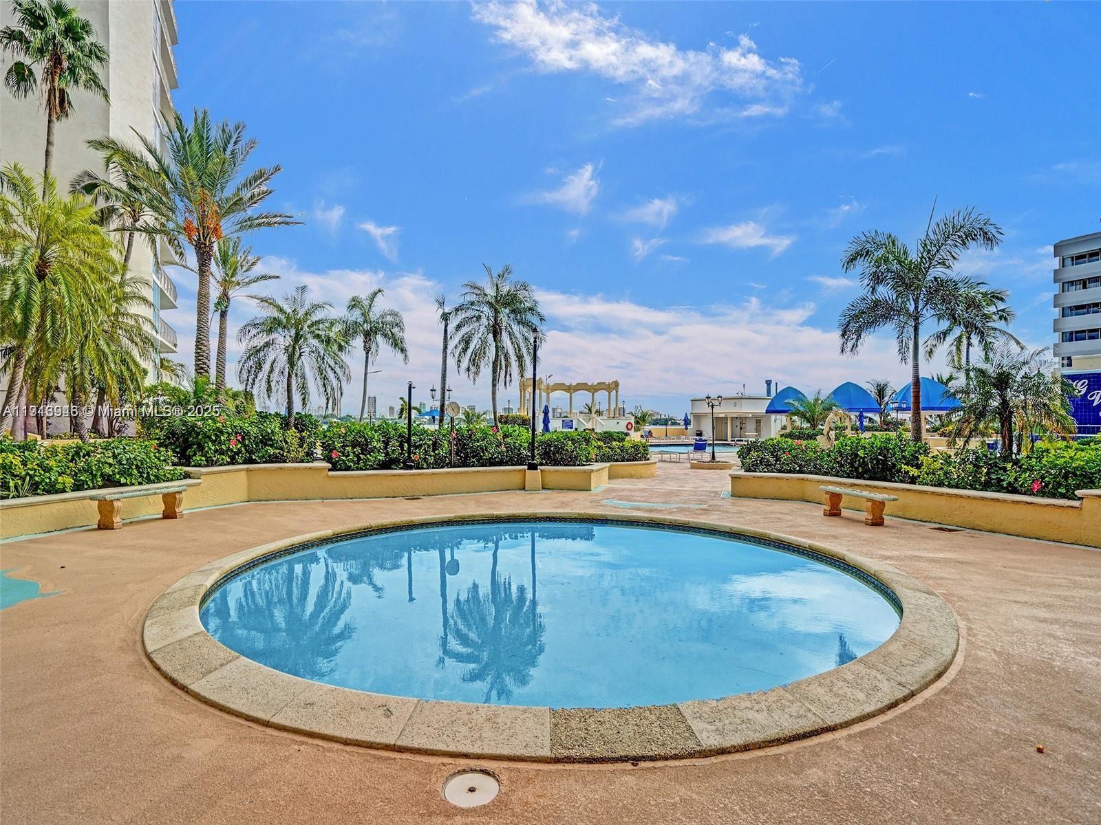 7601 E Treasure Dr #406 North Bay Village, FL 33141