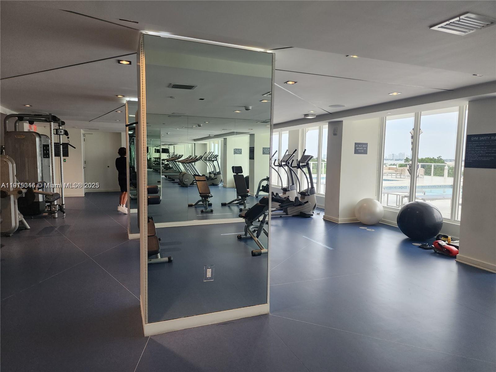 4250 Biscayne Blvd #1510 Miami, FL 33137