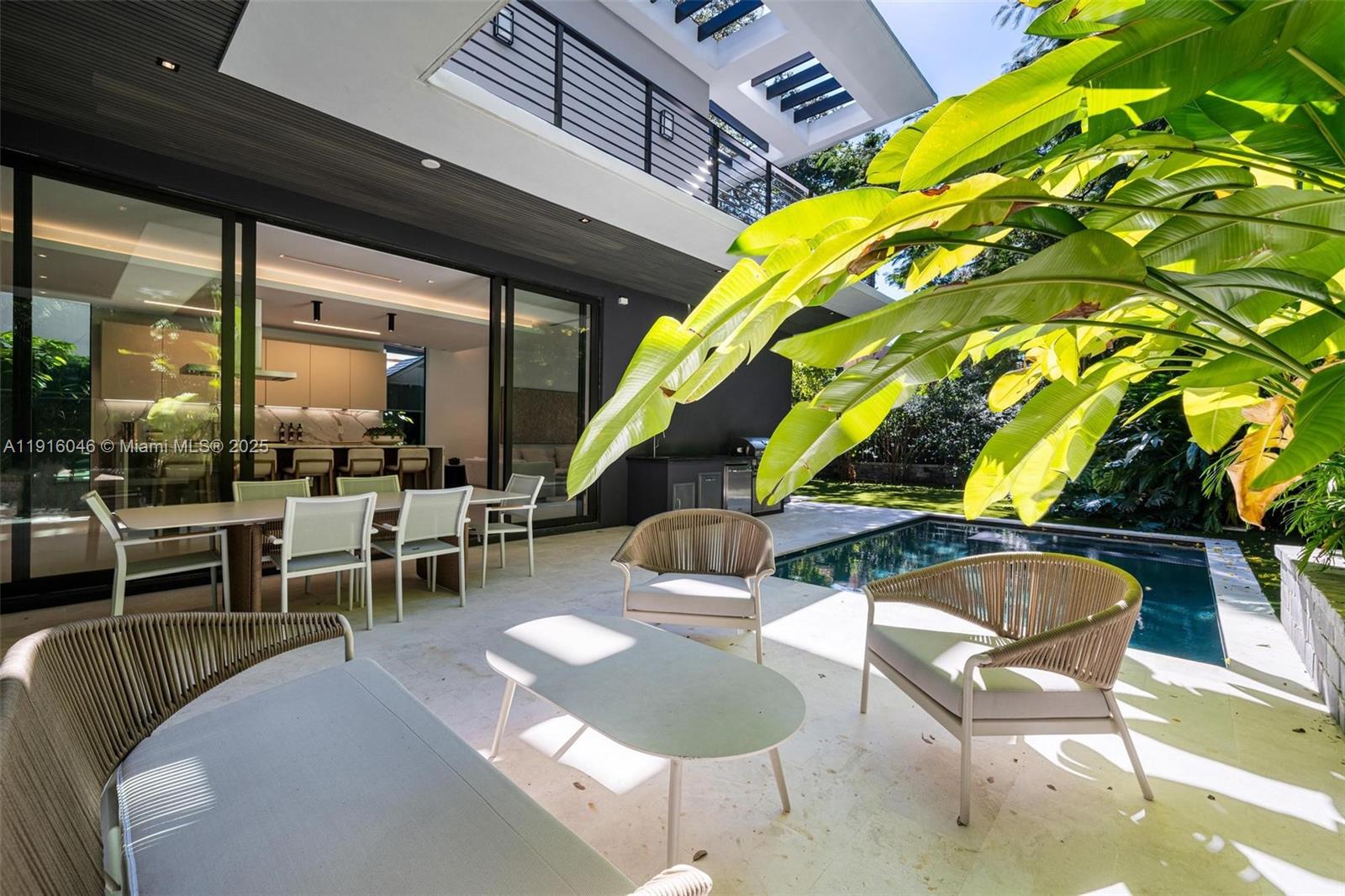 3670 Avocado Ave Miami, FL 33133