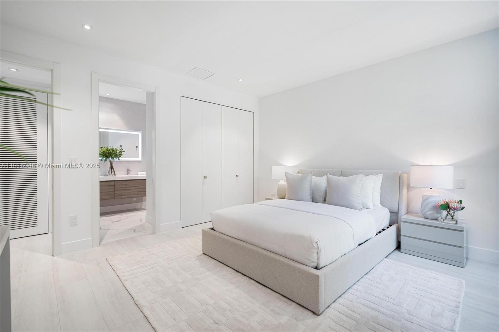 3670 Avocado Ave Miami, FL 33133