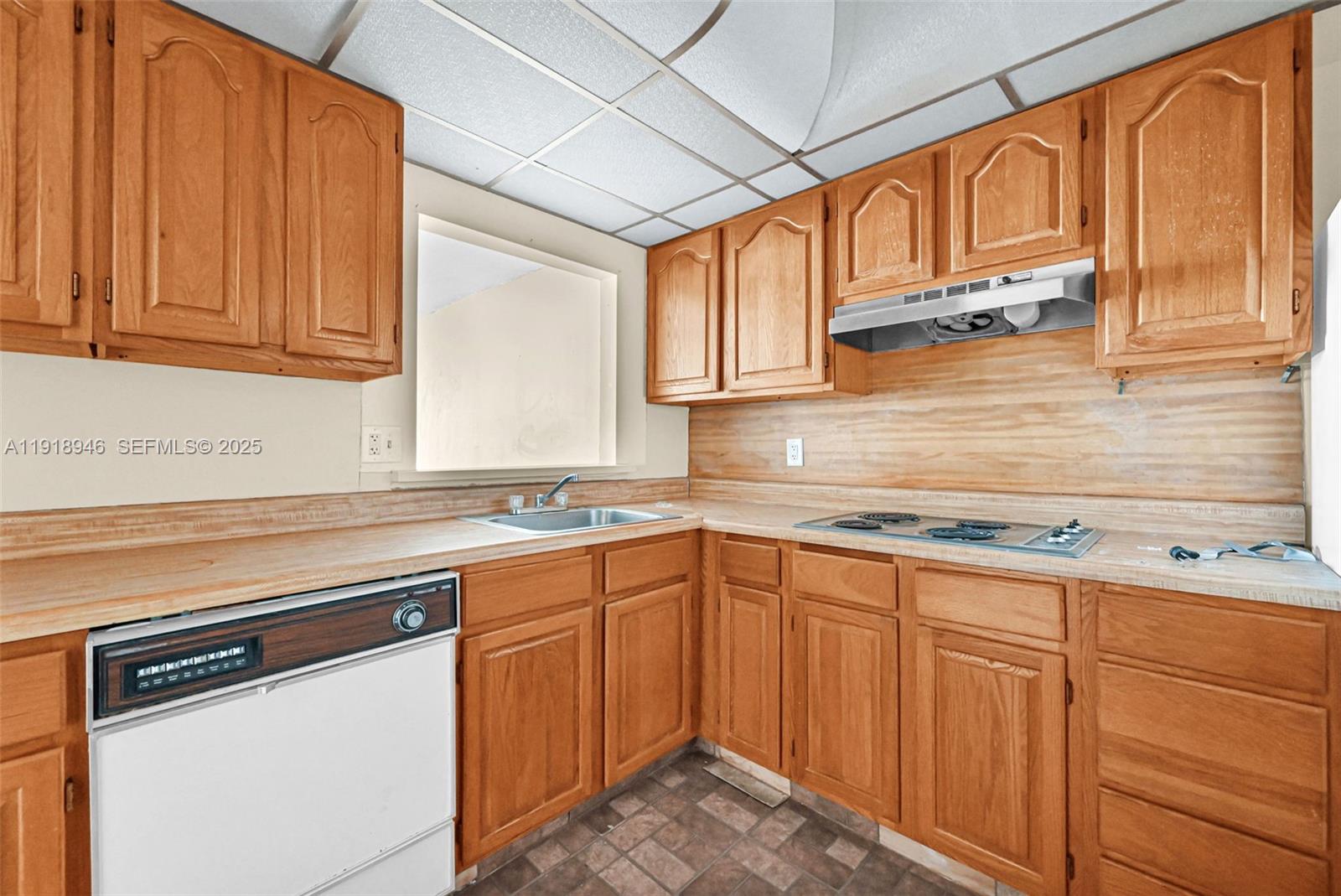 1830 Dixieanna St #506 Hollywood, FL 33020