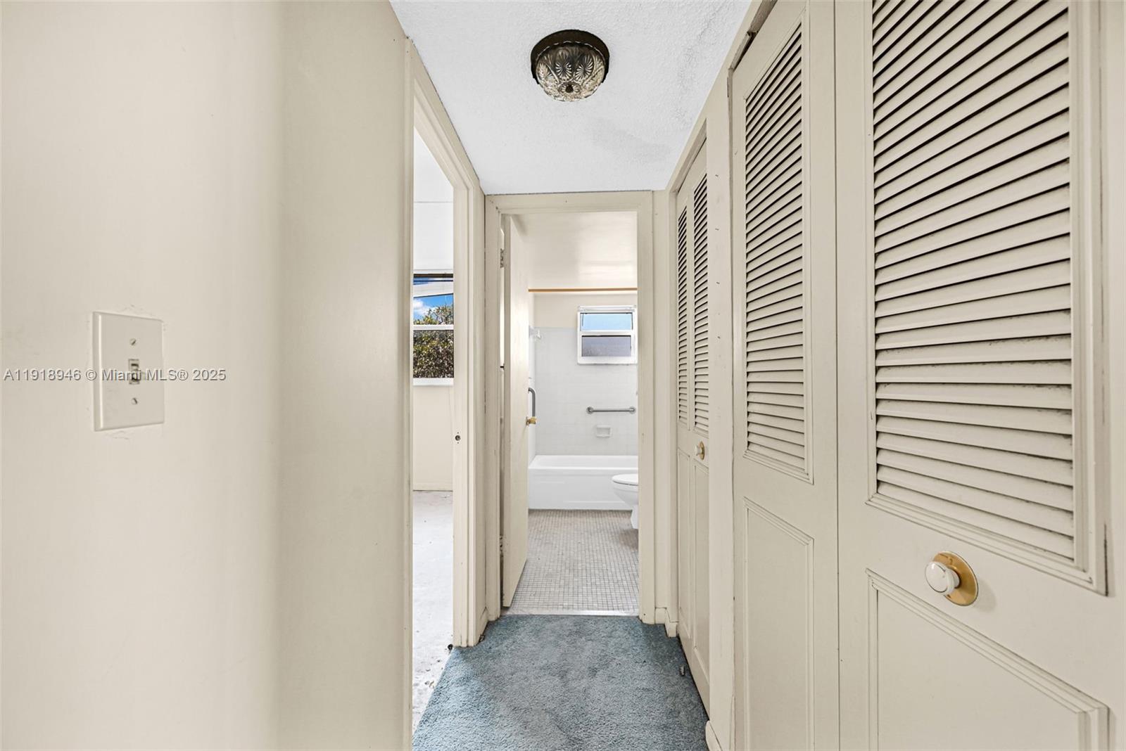 1830 Dixieanna St #506 Hollywood, FL 33020