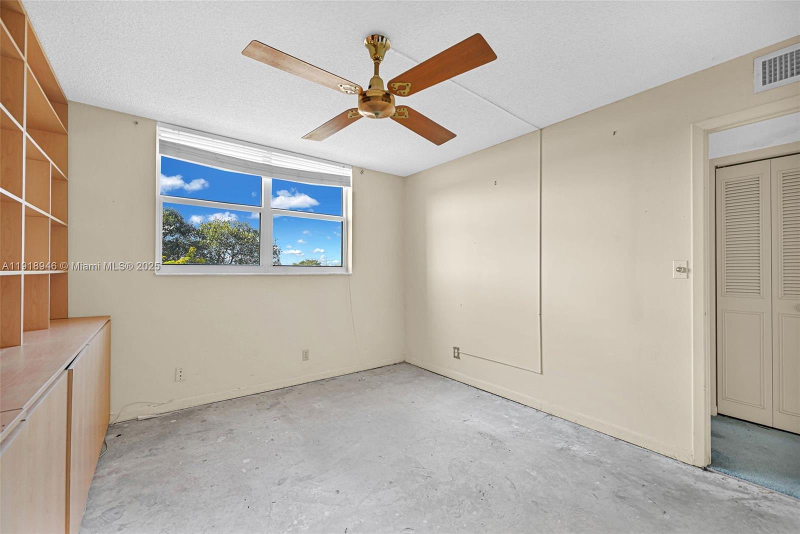 1830 Dixieanna St #506 Hollywood, FL 33020