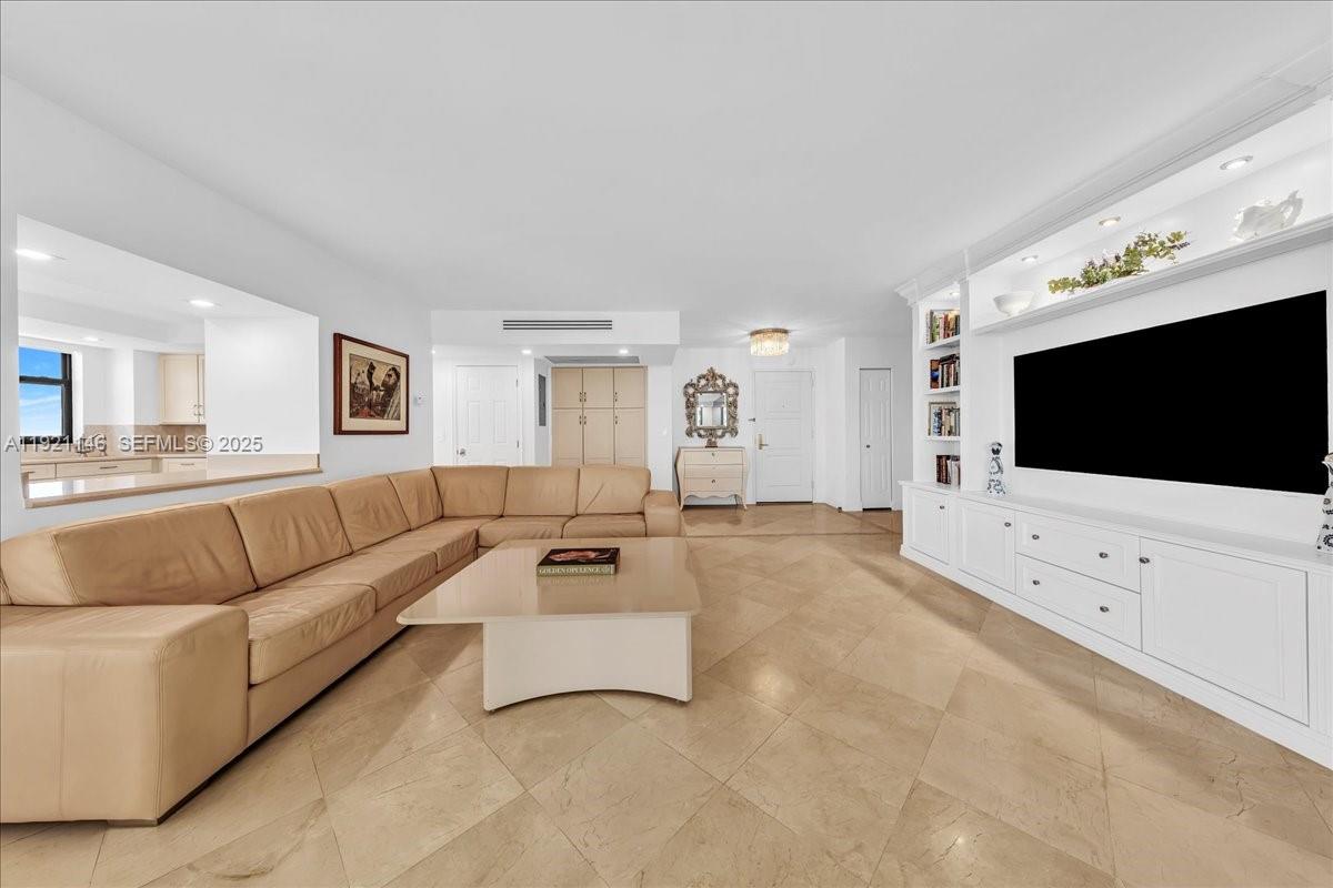 9801 Collins Ave #11A Bal Harbour, FL 33154