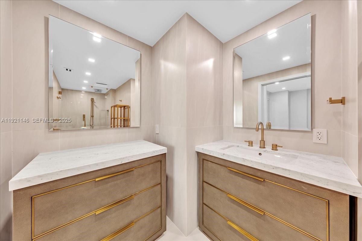 9801 Collins Ave #11A Bal Harbour, FL 33154