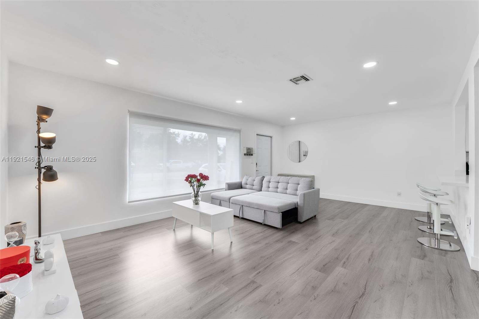 195 NW 115th St Miami, FL 33168