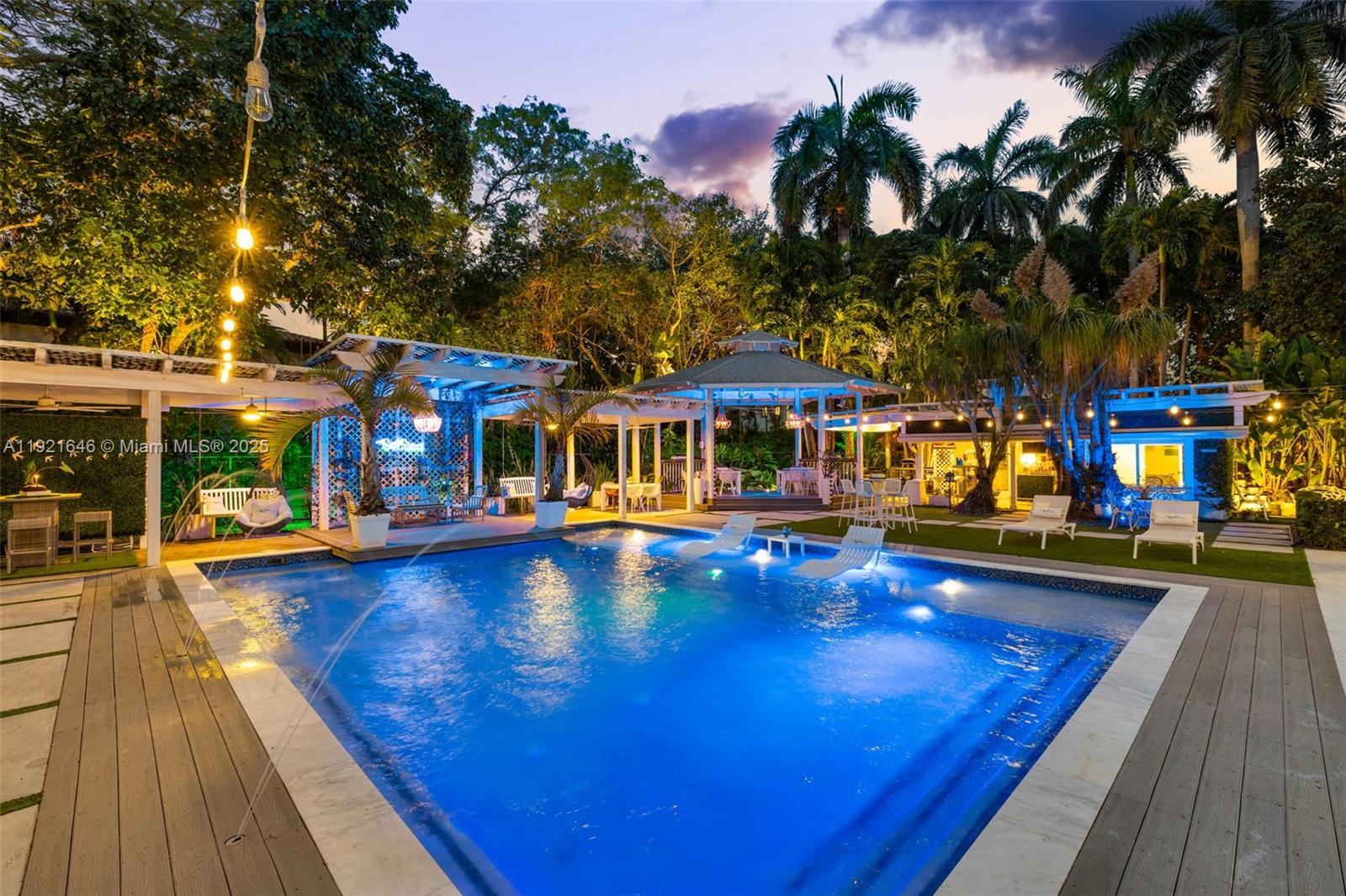 7720 SW 79th Ct Miami, FL 33143