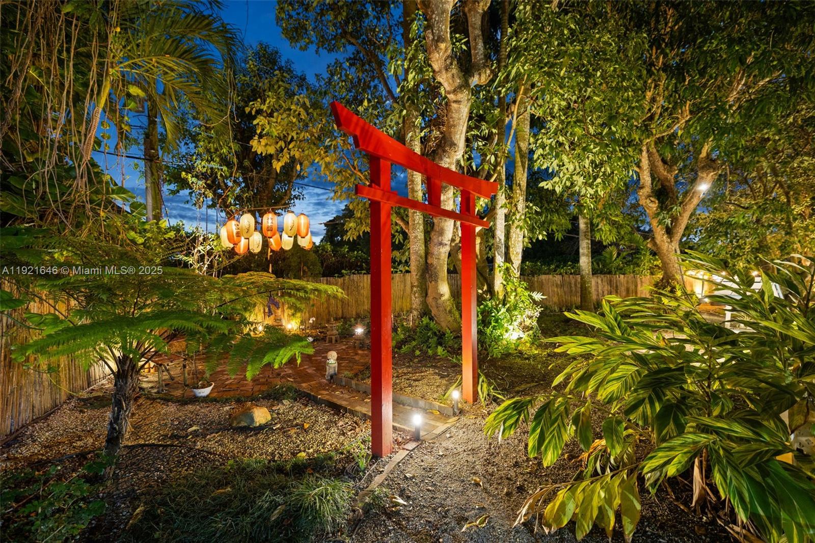 7720 SW 79th Ct Miami, FL 33143