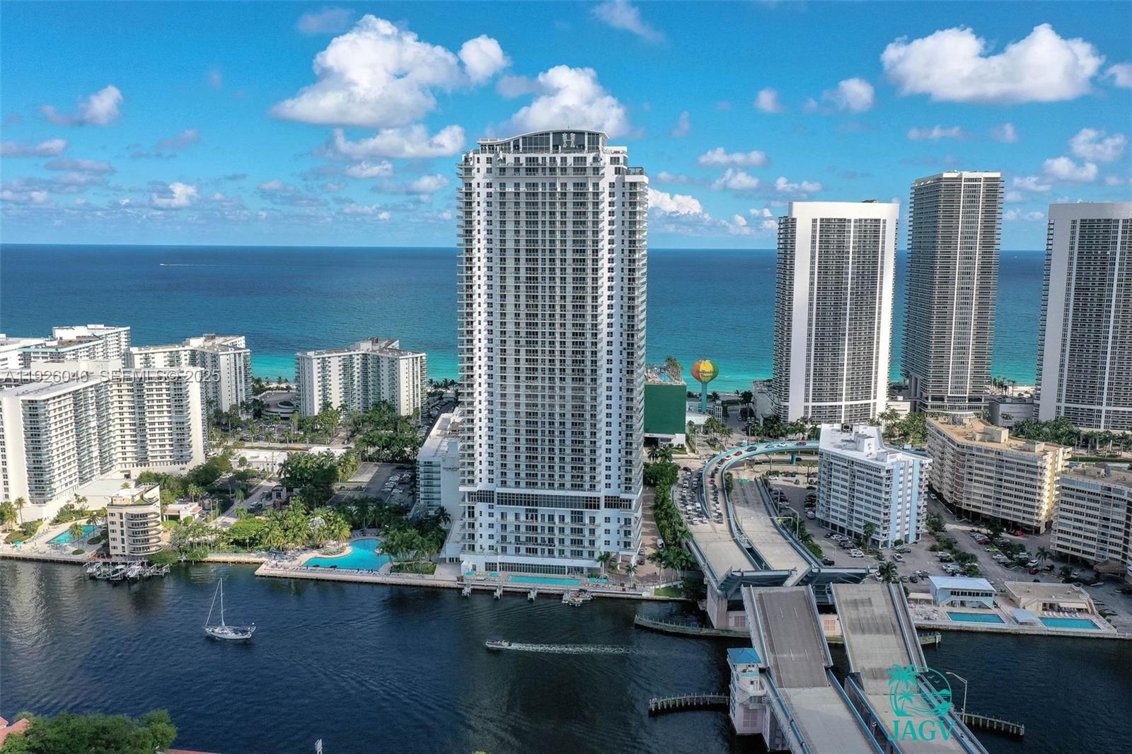 4010 S Ocean Dr #R3005 Hollywood, FL 33019