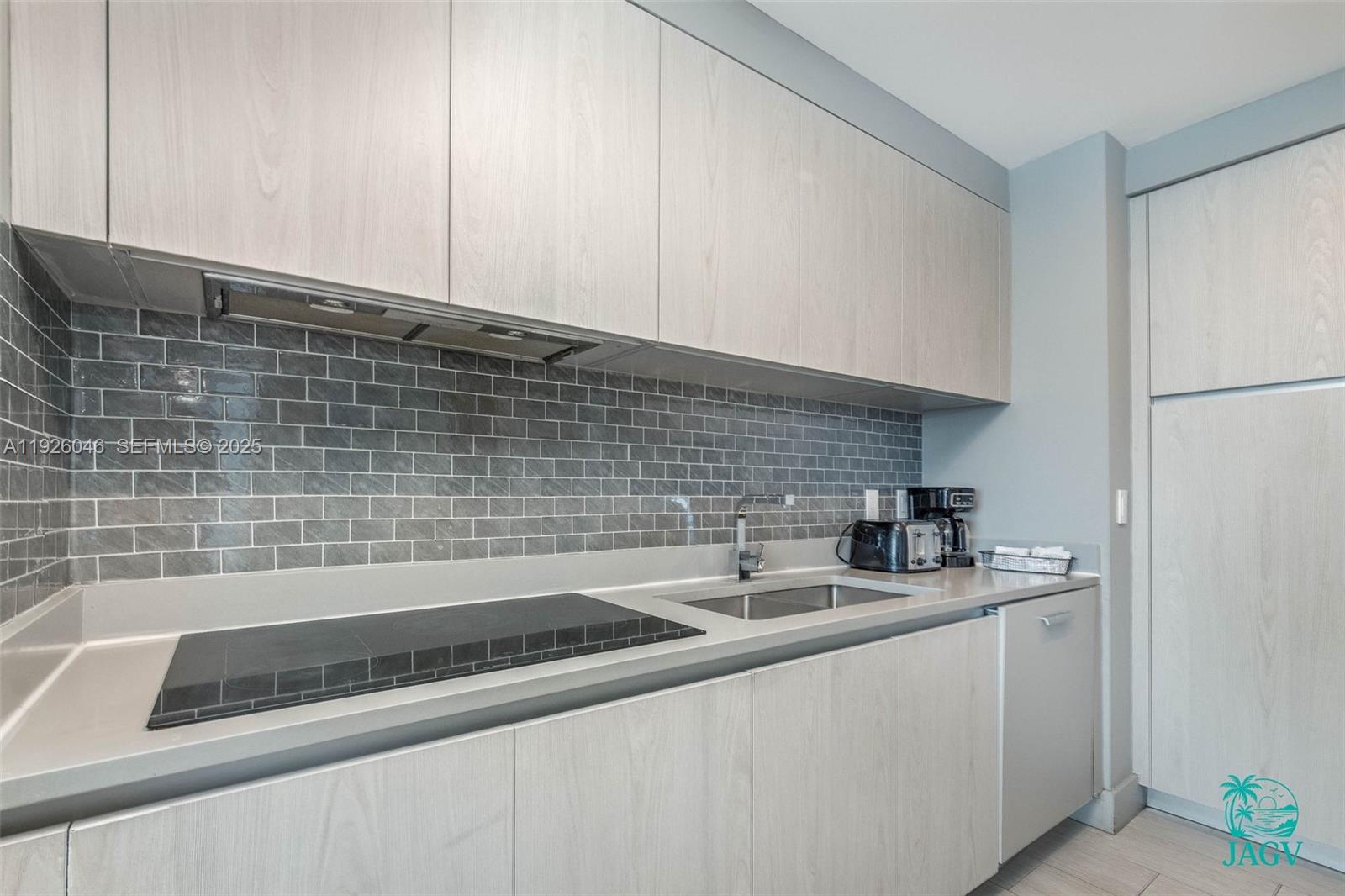 4010 S Ocean Dr #R3005 Hollywood, FL 33019