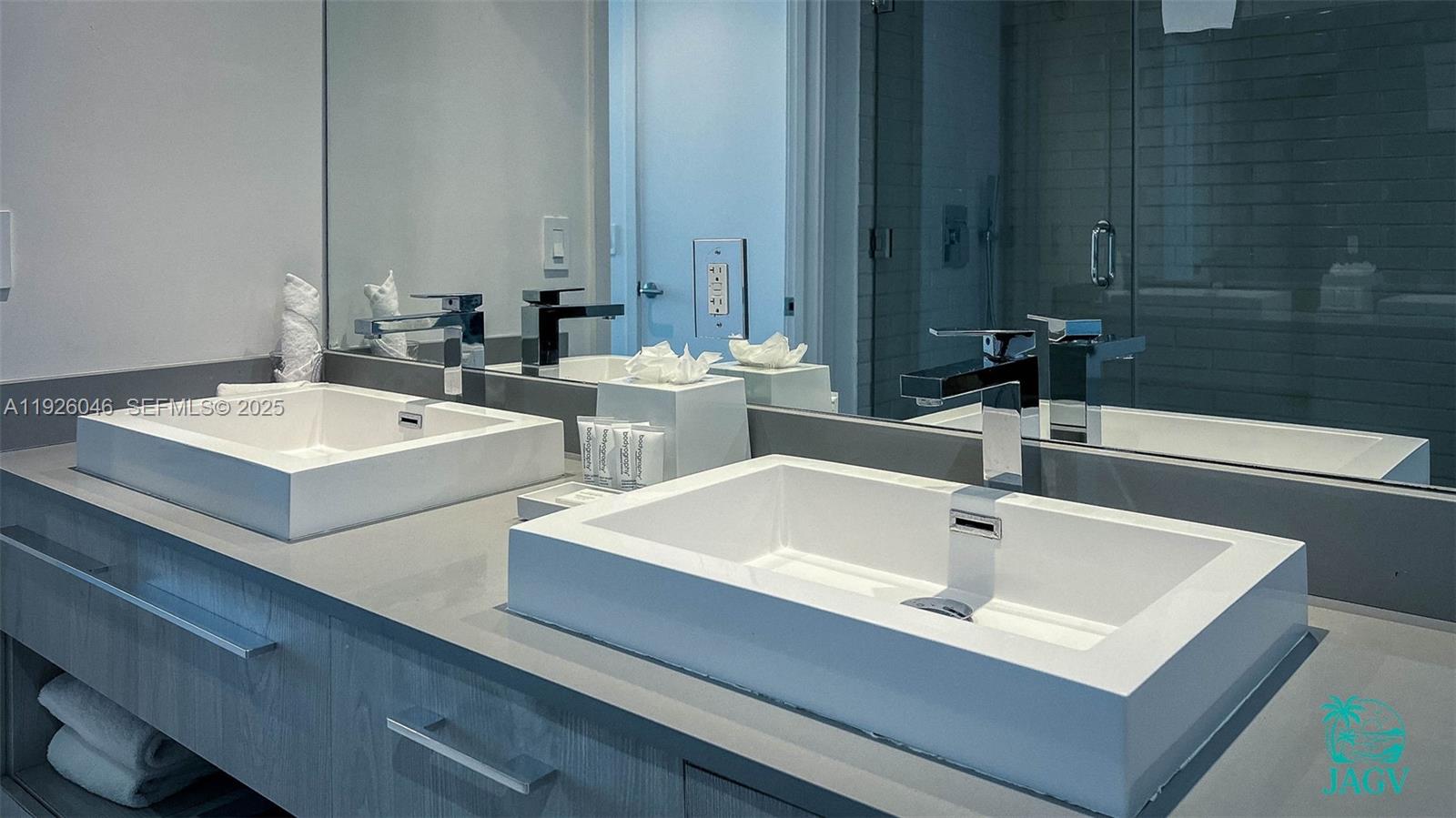 4010 S Ocean Dr #R3005 Hollywood, FL 33019