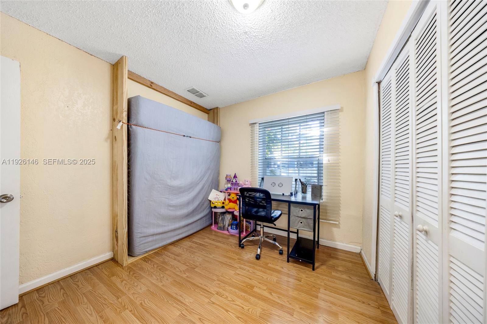 4660 E 4th Ave Hialeah, FL 33013