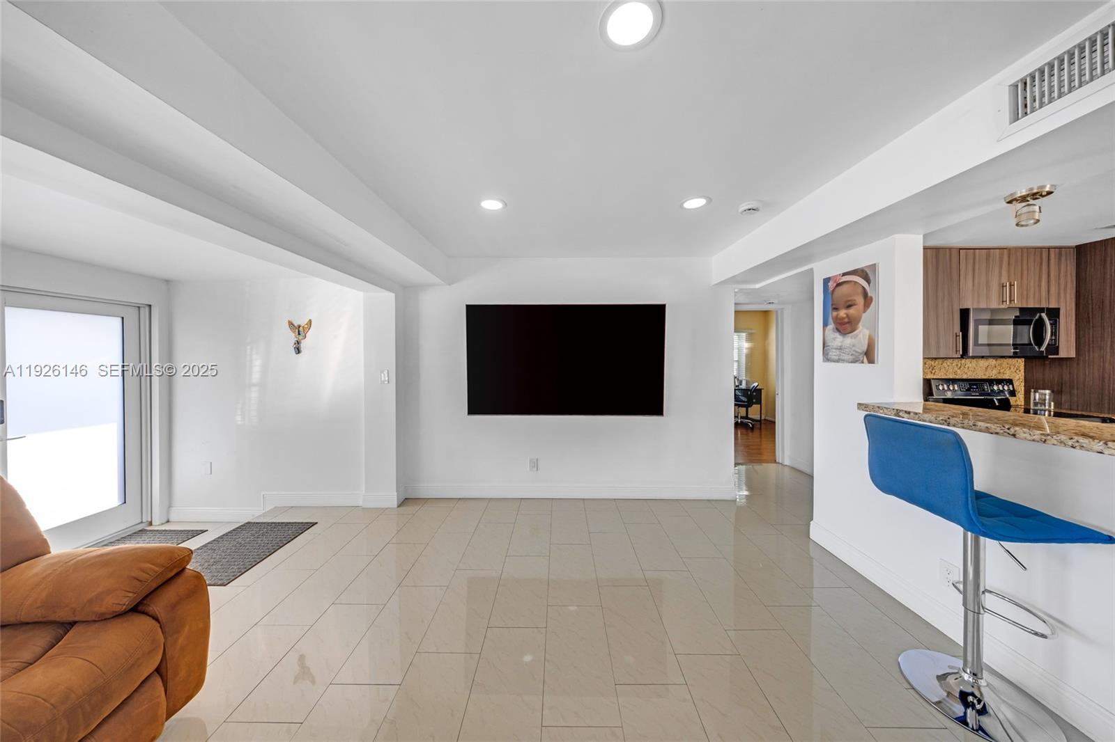 4660 E 4th Ave Hialeah, FL 33013