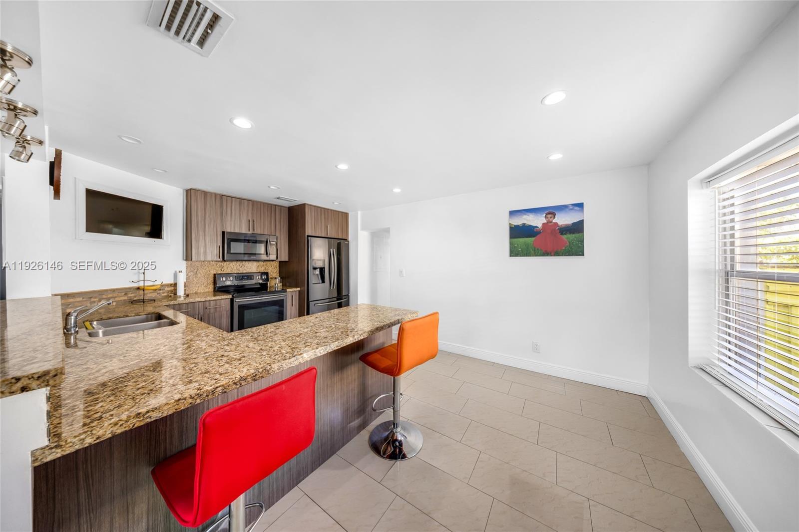 4660 E 4th Ave Hialeah, FL 33013