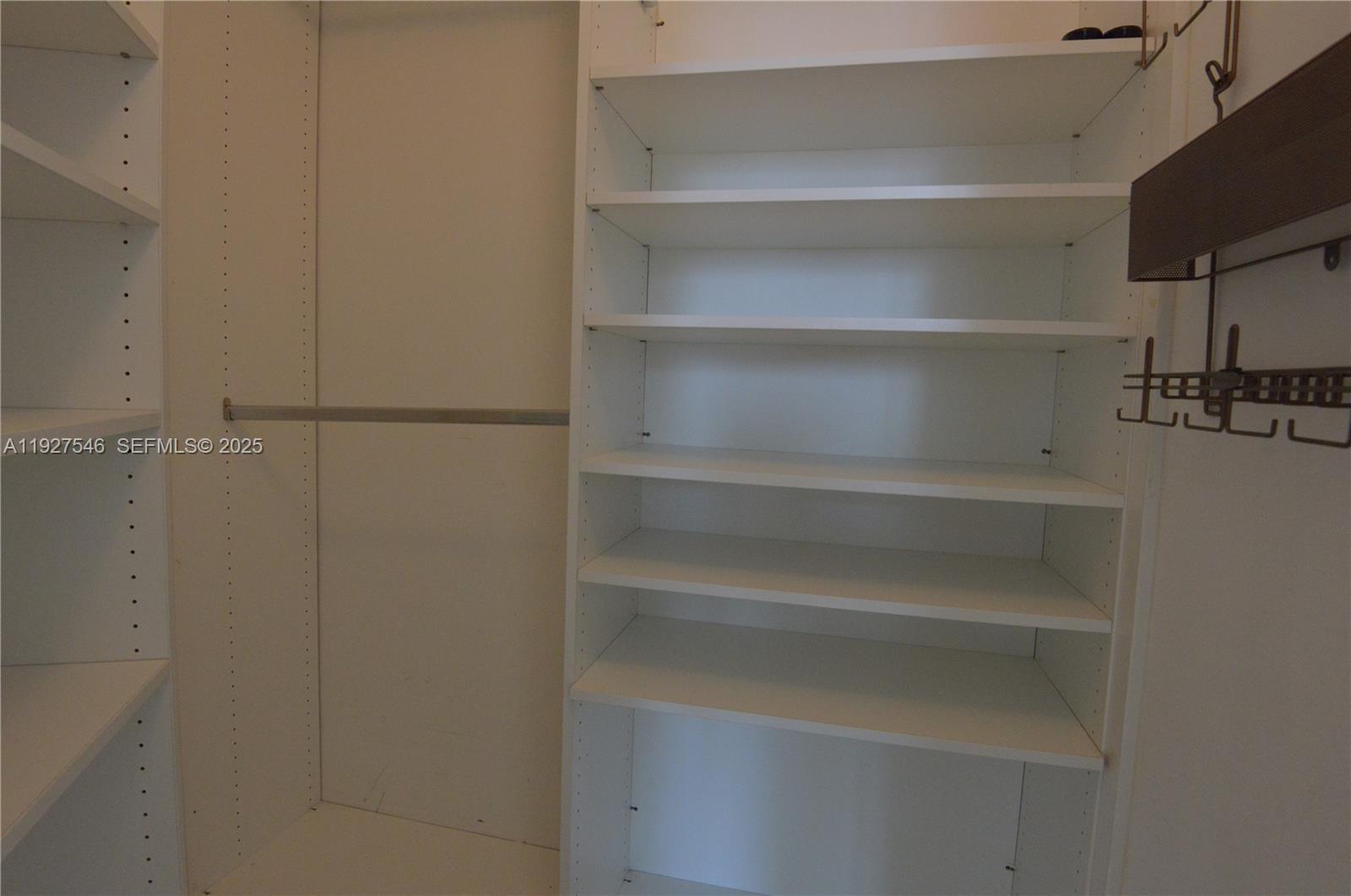 3300 NE 192nd St #903 Aventura, FL 33180