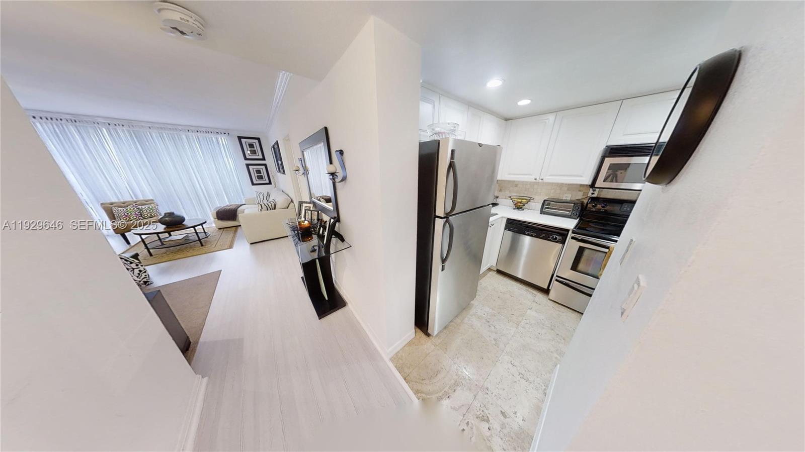 image South Bay Club3