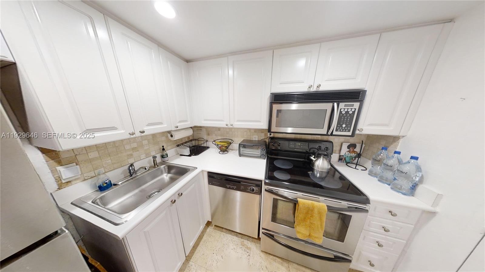 image South Bay Club5