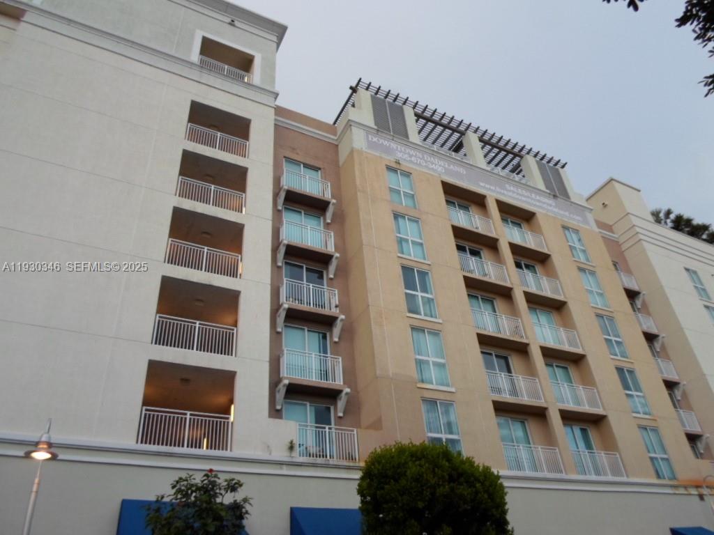 7275 SW 90th Way #G 611 Miami, FL 33156