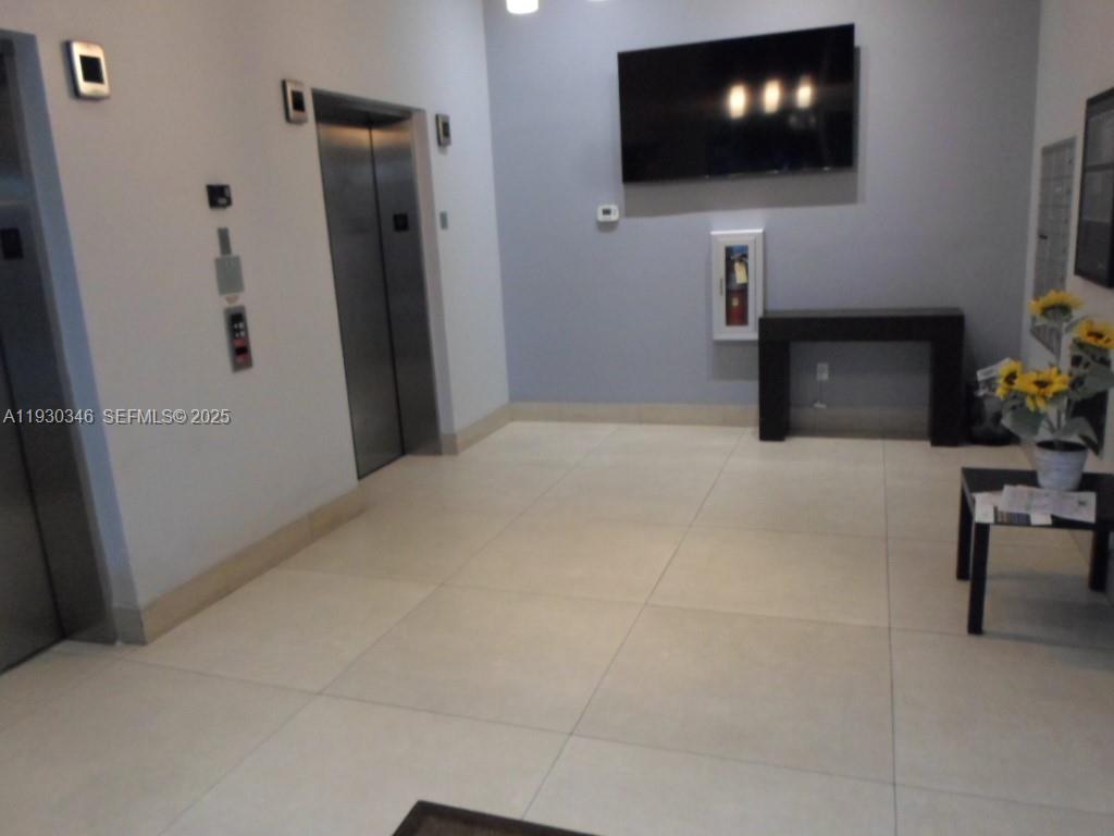 7275 SW 90th Way #G 611 Miami, FL 33156