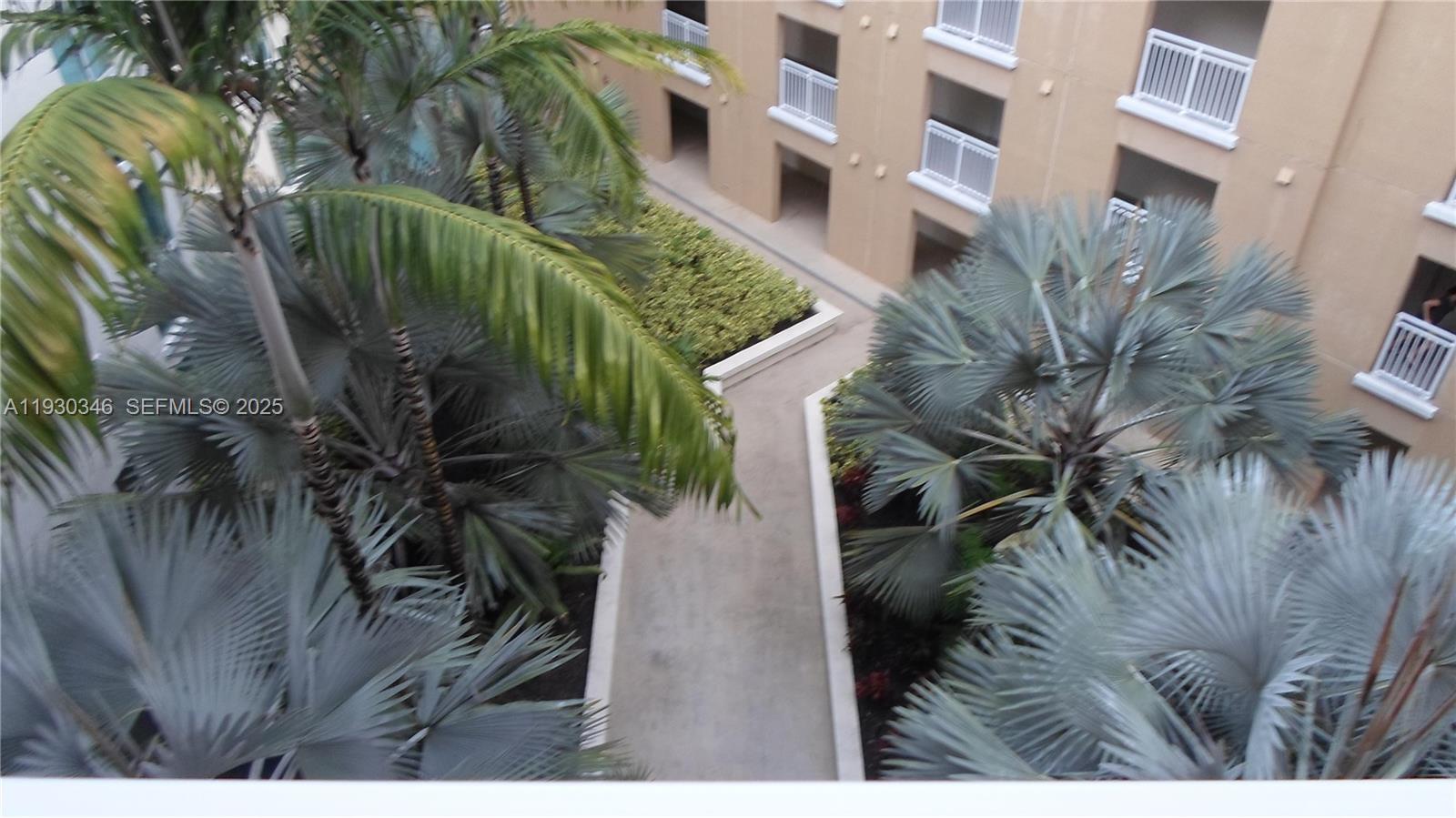 7275 SW 90th Way #G 611 Miami, FL 33156