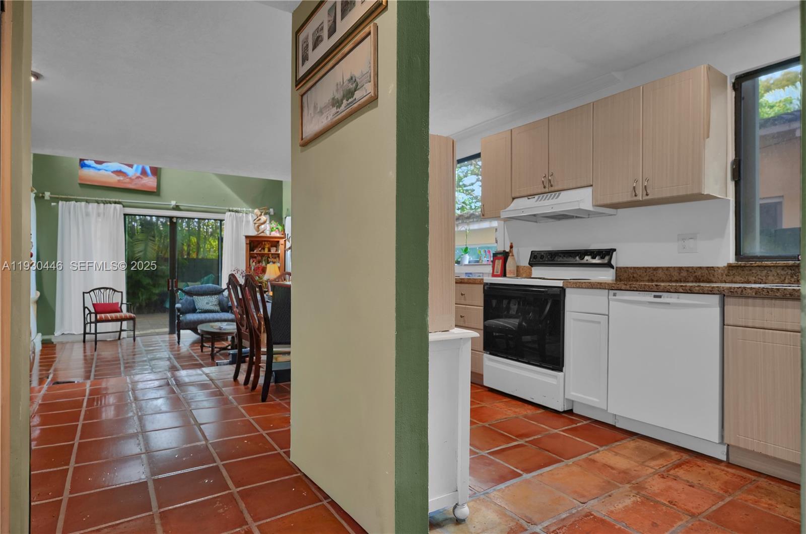 2790 SW 22nd Ave Miami, FL 33133