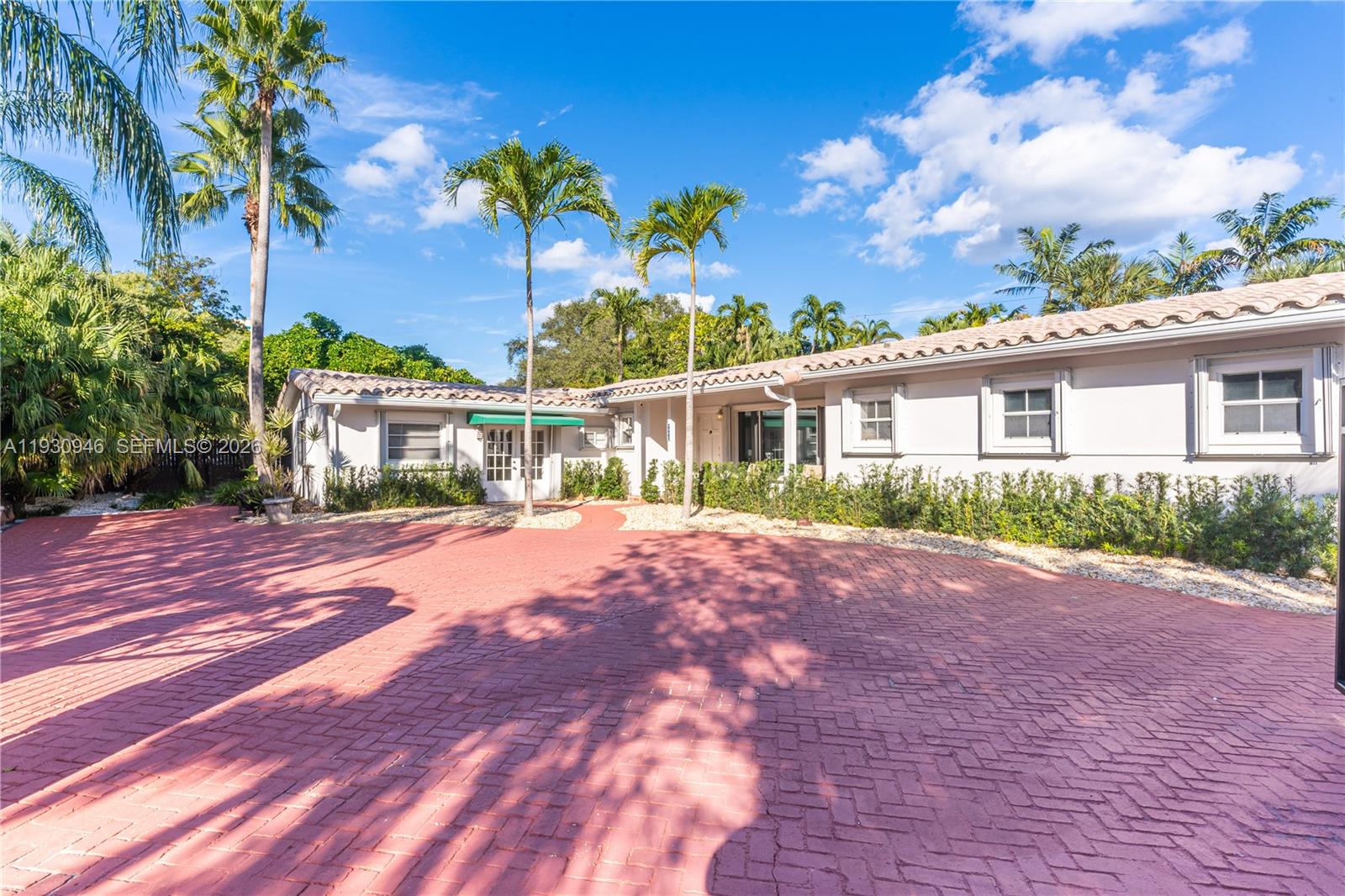 1344 Seabreeze Blvd Fort Lauderdale, FL 33316