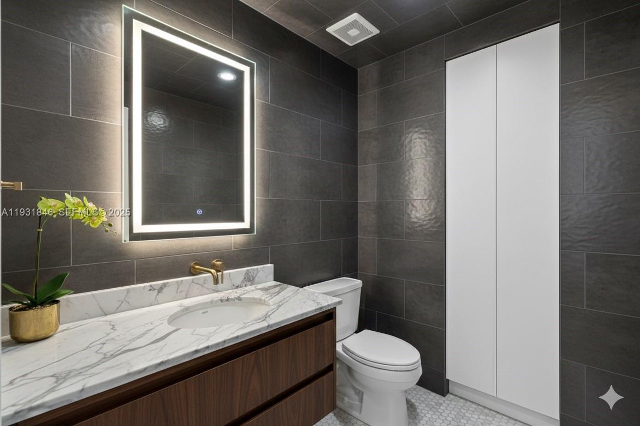 9511 Collins Ave #606 Surfside, FL 33154