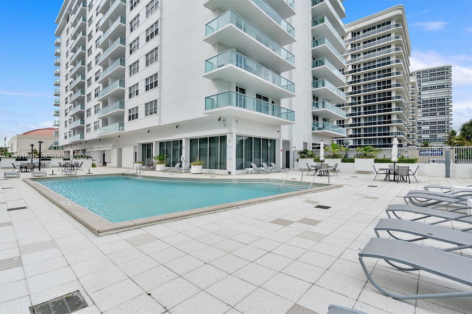 9511 Collins Ave #606 Surfside, FL 33154