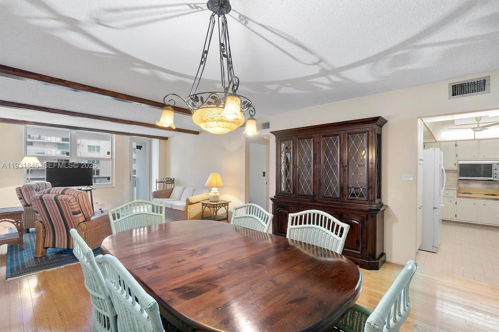 9511 Collins Ave #606 Surfside, FL 33154