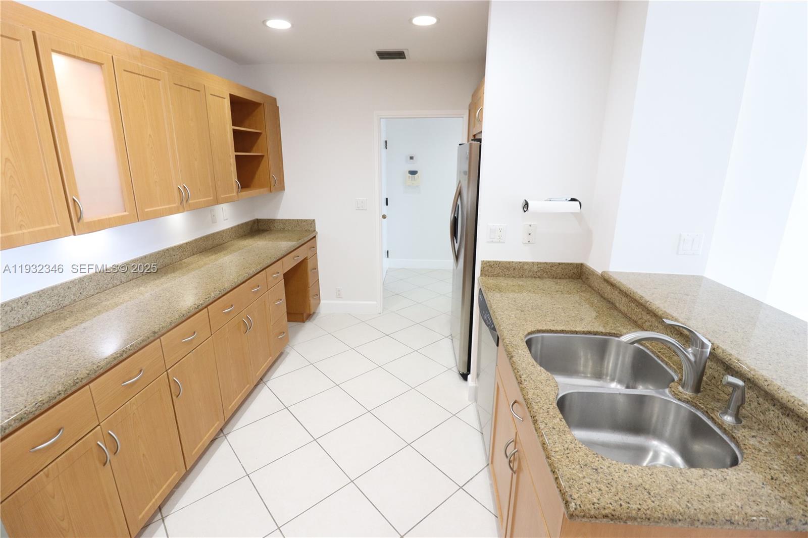 image Emerald Bay at Key Colony9