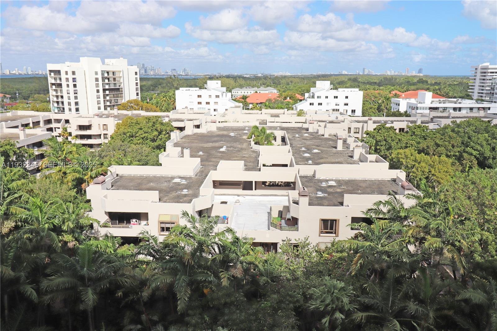 image Emerald Bay at Key Colony1