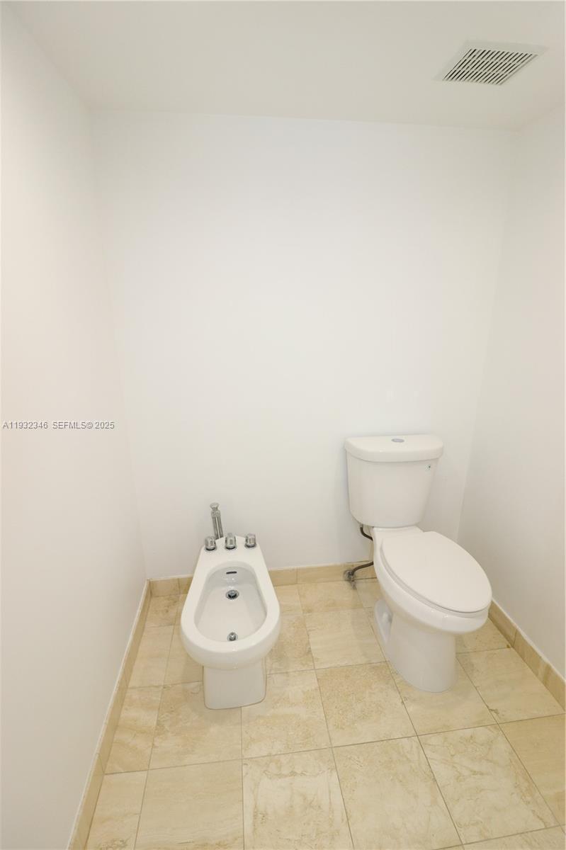 image Emerald Bay at Key Colony22