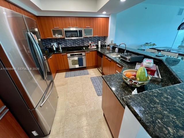 14951 Royal Oaks Ln #505 North Miami, FL 33181