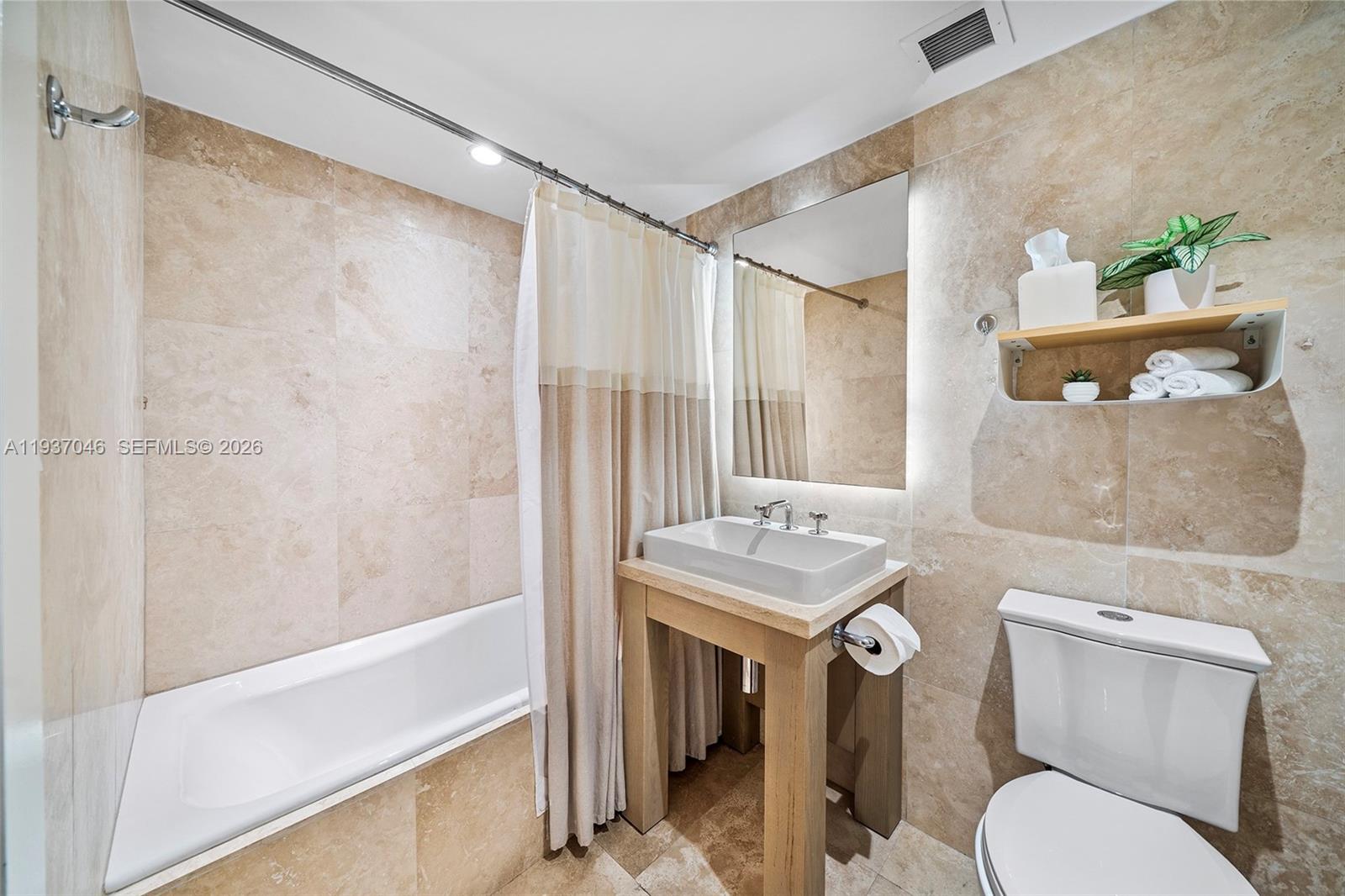 102 24th St #1207 Miami Beach, FL 33139