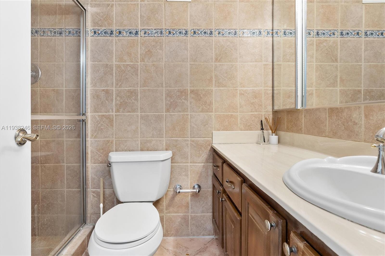 6039 Collins Ave #1104 Miami Beach, FL 33140