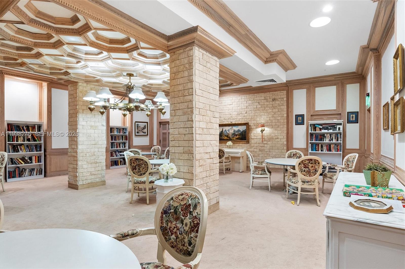 6039 Collins Ave #1104 Miami Beach, FL 33140