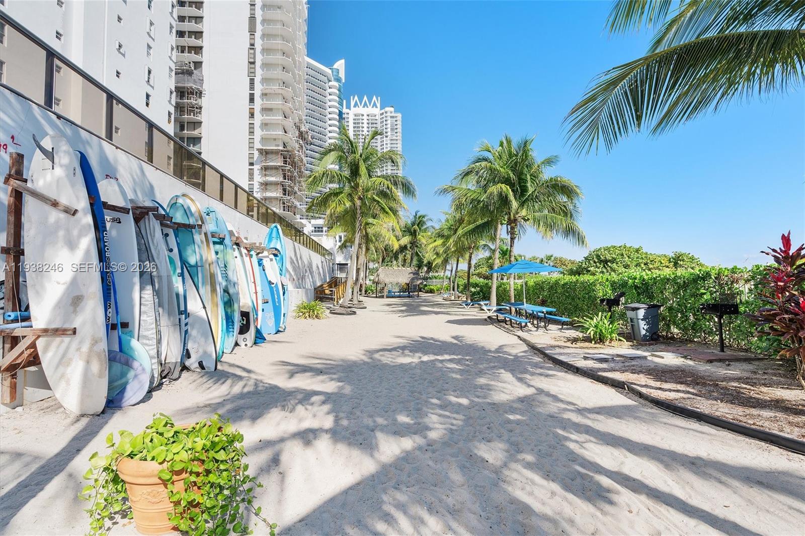 6039 Collins Ave #1104 Miami Beach, FL 33140