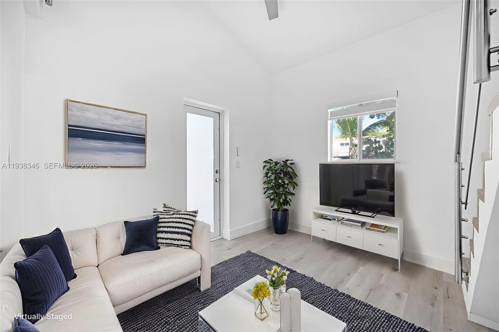 876 NE 81st St Miami, FL 33138