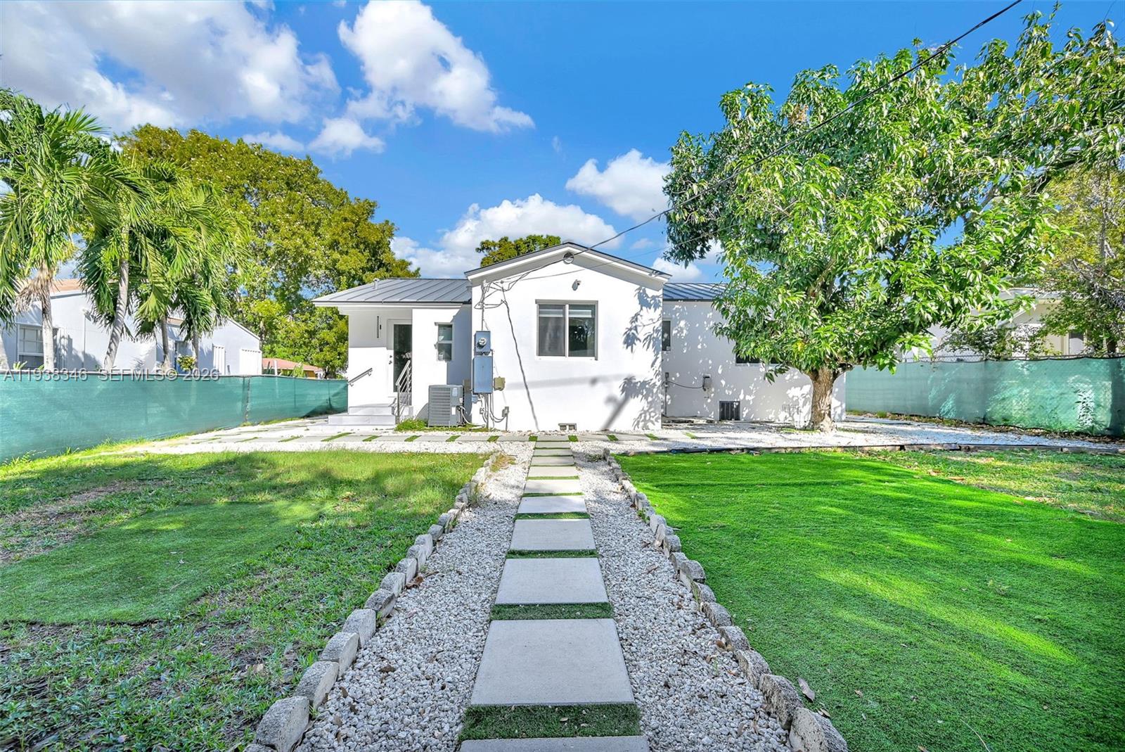 876 NE 81st St Miami, FL 33138