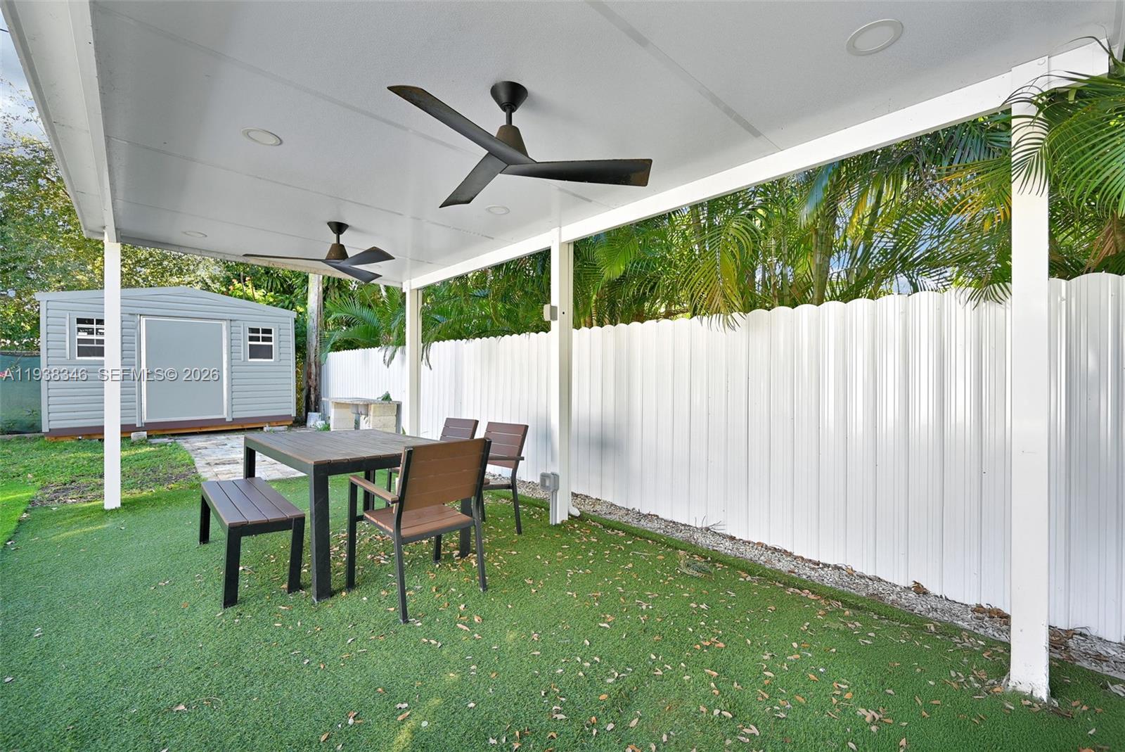 876 NE 81st St Miami, FL 33138