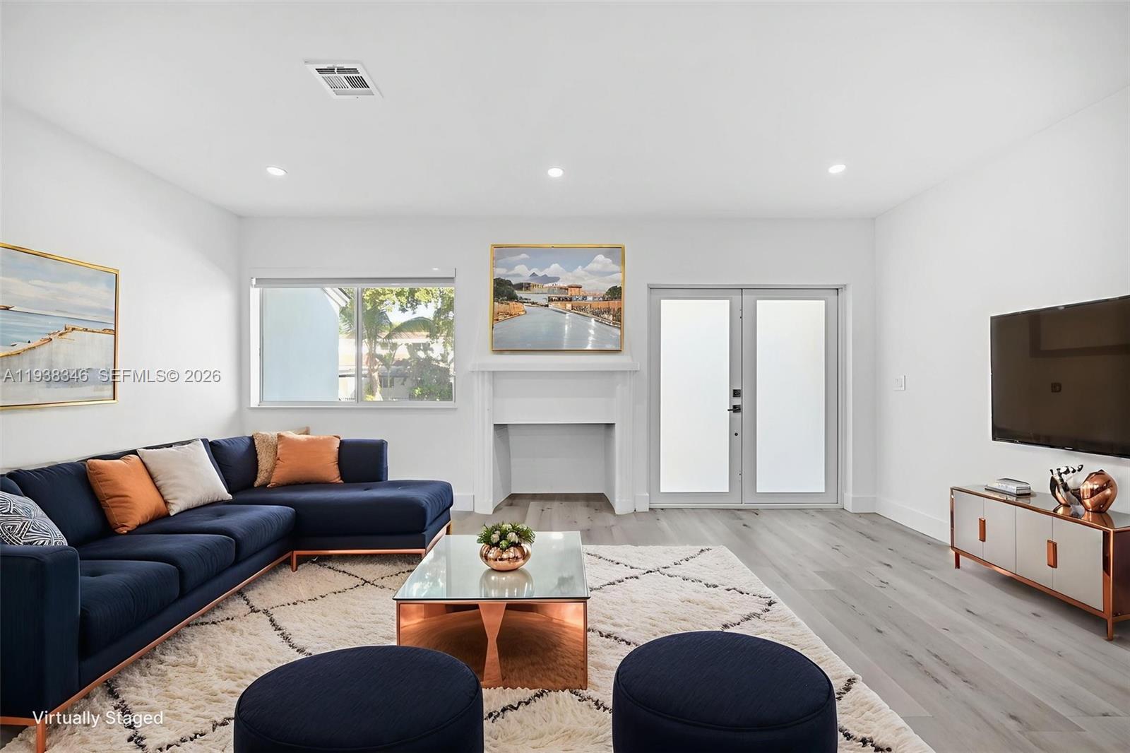 876 NE 81st St Miami, FL 33138