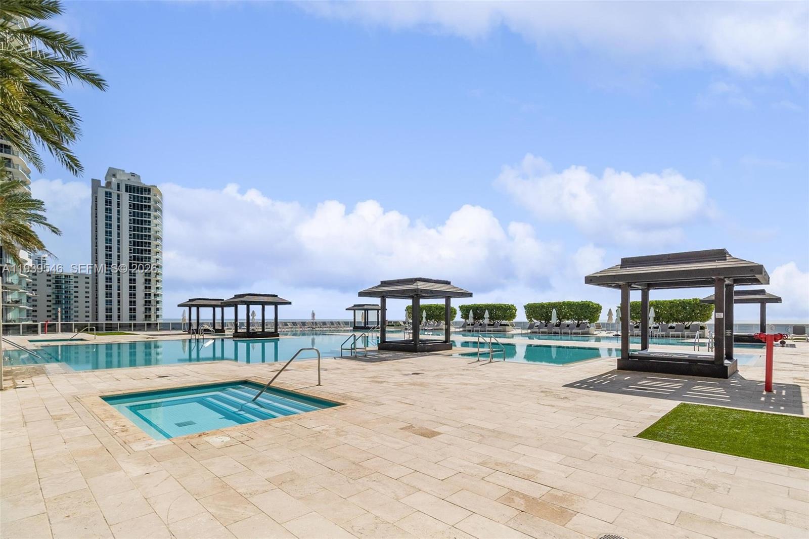 1850 S Ocean Dr #1608 Hallandale Beach, FL 33009