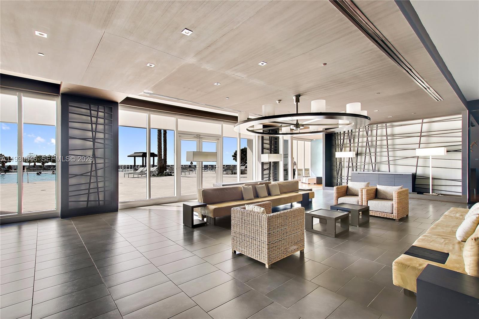 1850 S Ocean Dr #1608 Hallandale Beach, FL 33009