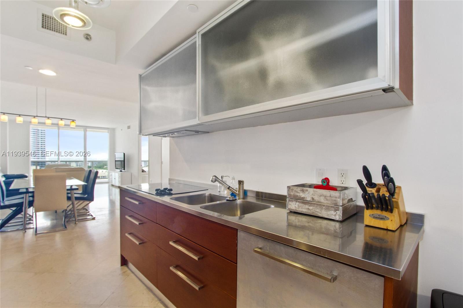 1850 S Ocean Dr #1608 Hallandale Beach, FL 33009