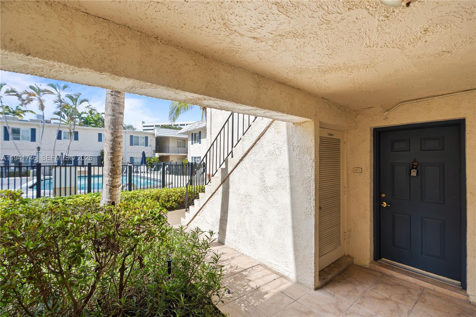 8607 SW 68th Ct #5 Pinecrest, FL 33156