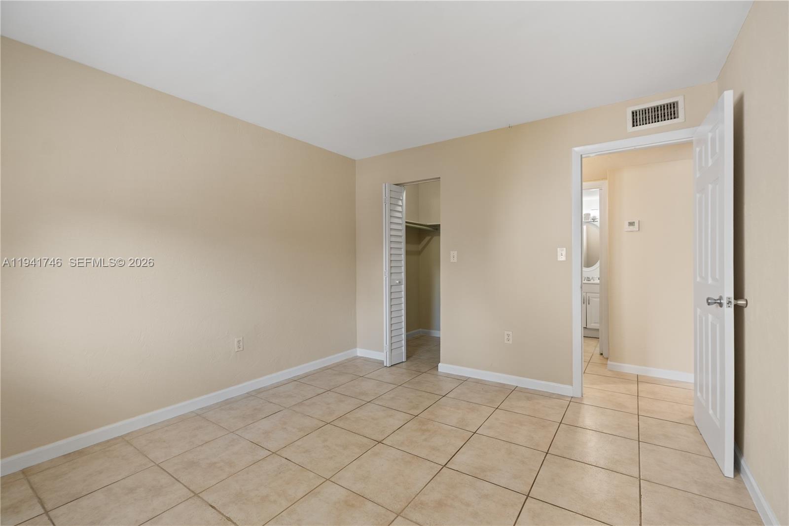 8607 SW 68th Ct #5 Pinecrest, FL 33156