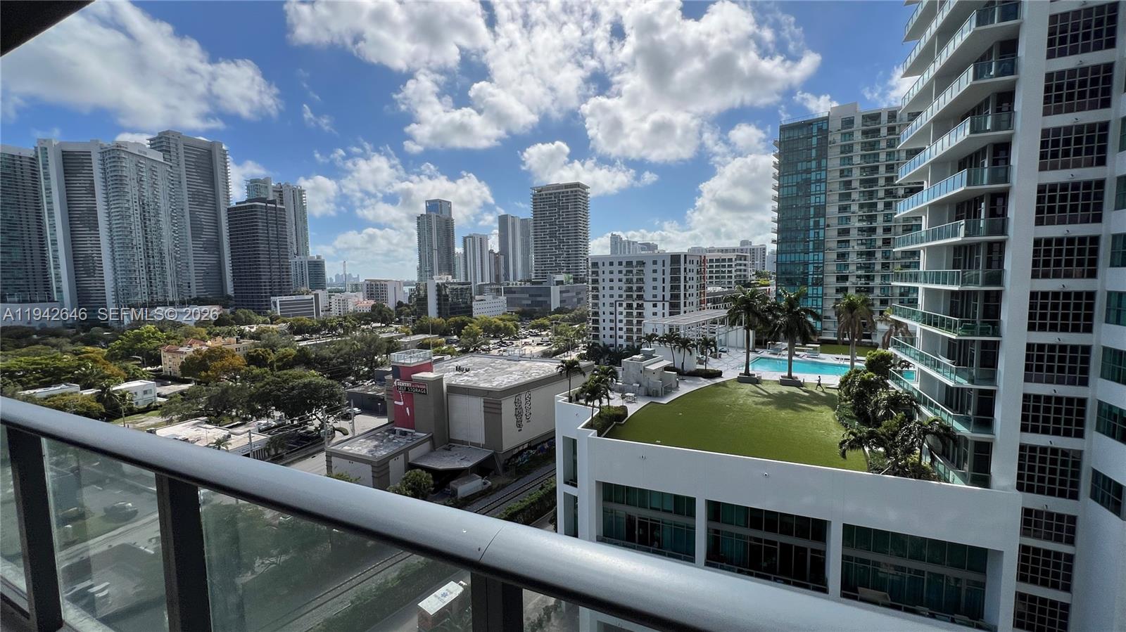 image Hyde Residences Midtown11