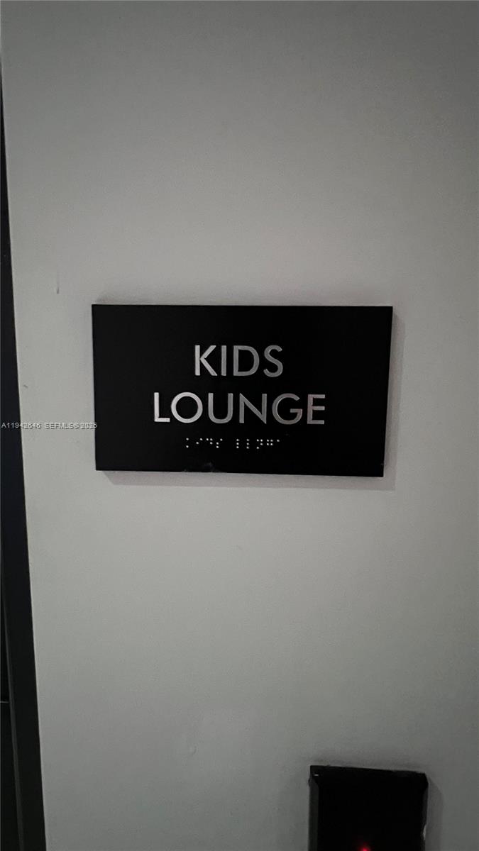 image Hyde Residences Midtown19